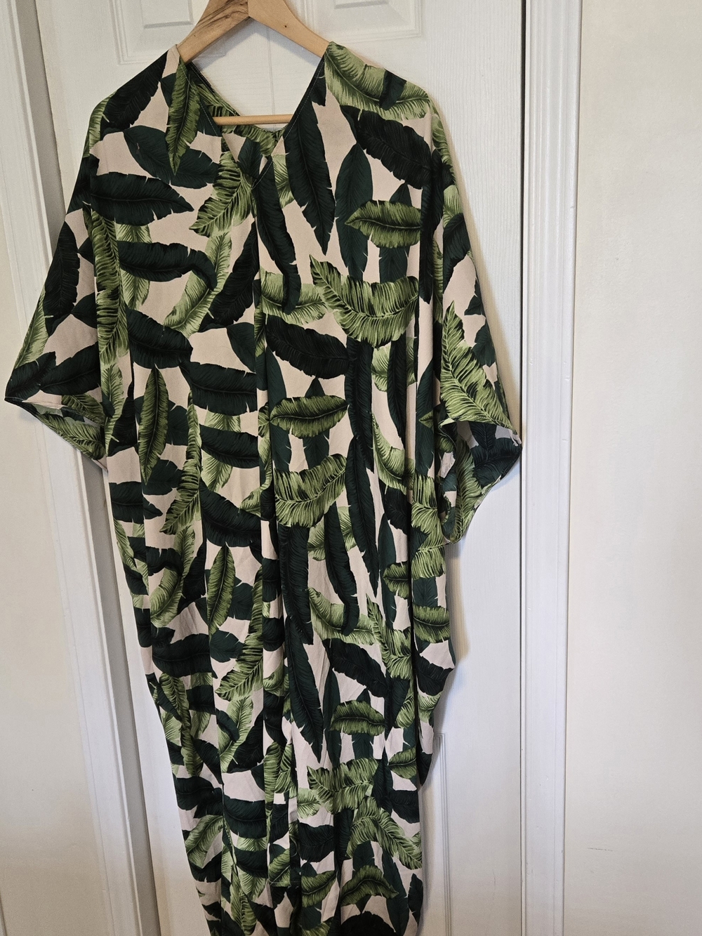 Tropical Leaf Print Kaftan Maxi Dress - Green on Cream XL